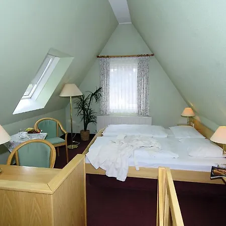 Landgasthof Roessle Hotel 3*